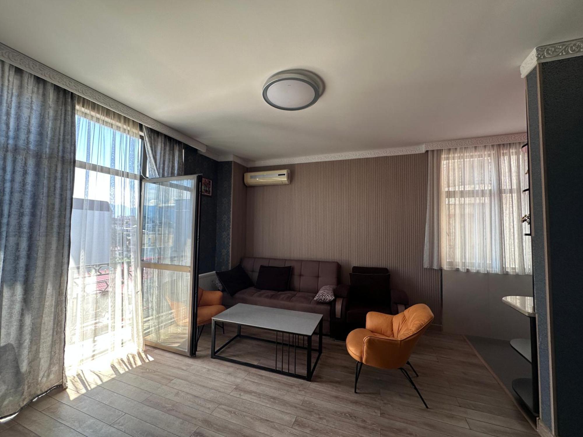 Apartament On Rustaveli Μπατούμι Εξωτερικό φωτογραφία