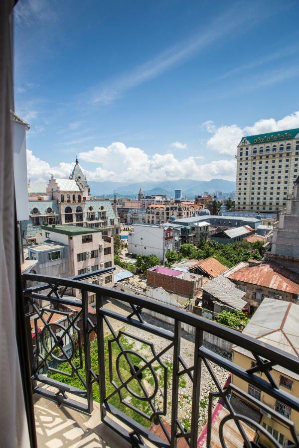 Apartament On Rustaveli Μπατούμι Εξωτερικό φωτογραφία